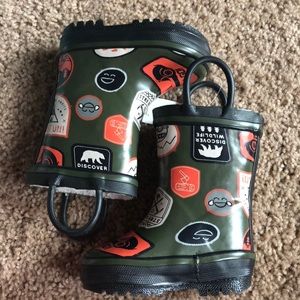 NWT rain boots!